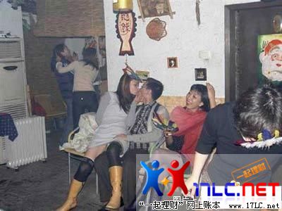 【恶魔の西装】一百张图片,你有勇气看完吗?
